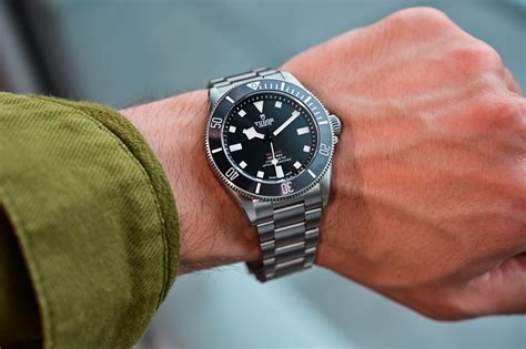 tudor pelagos thickness